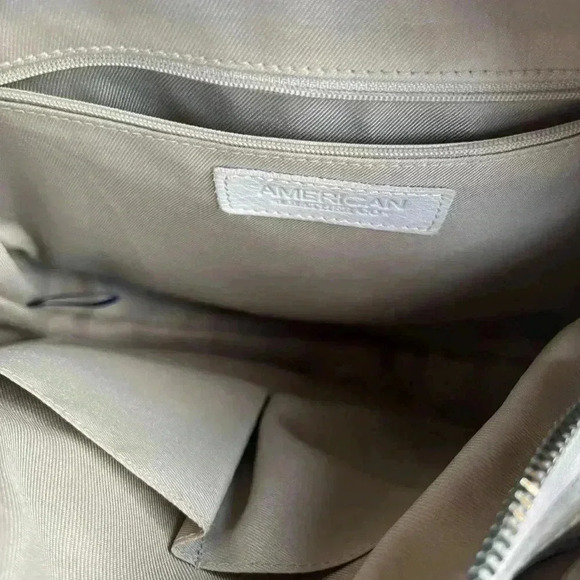 American Leather Company 3 zip Shoulder Bag - Picture 10 of 10